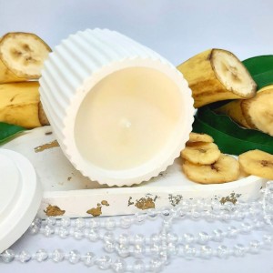Ароматическая свеча с запахом Банан и ваниль, 180 мл в стакане из гипса