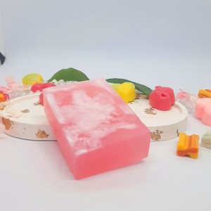 Мыло ручной работы с ароматом Bubble Gum 1+1, твердое ароматическое мыло прозрачное 110 гр.